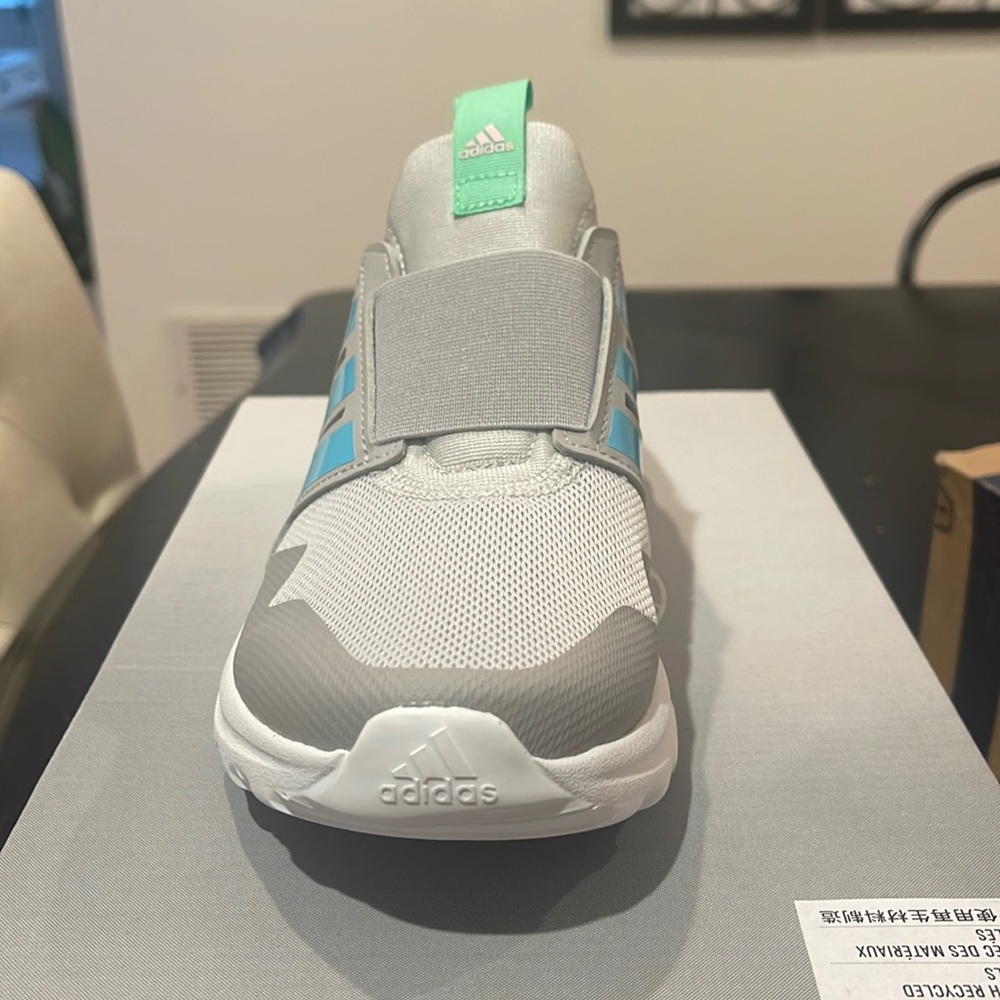 Girls Adidas sneakers